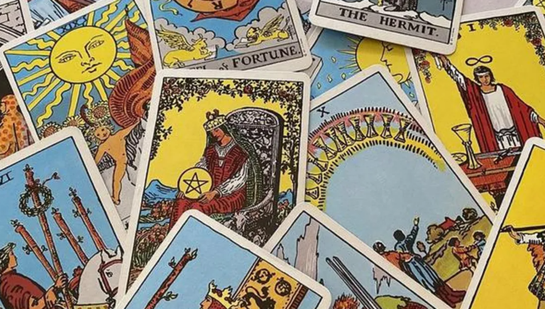 In Defense of the Tarot Card-of-the-Day